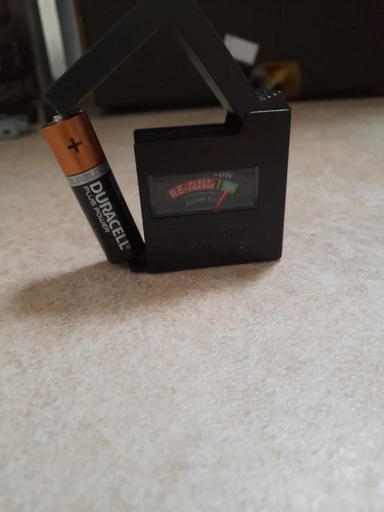 Universele Batterij Tester - Compact en Handig, Ophalen of Verzenden, Gebruikt