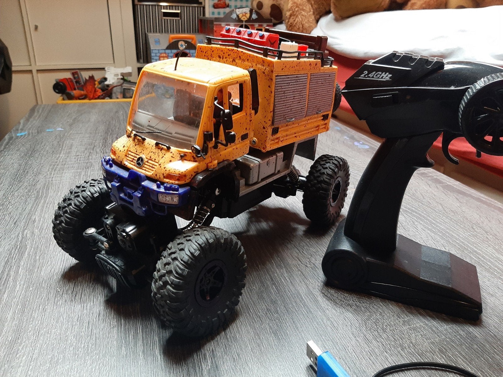 Custom RC Crawler met controller en lader, Elektro, Gebruikt, Auto offroad, Ophalen of Verzenden