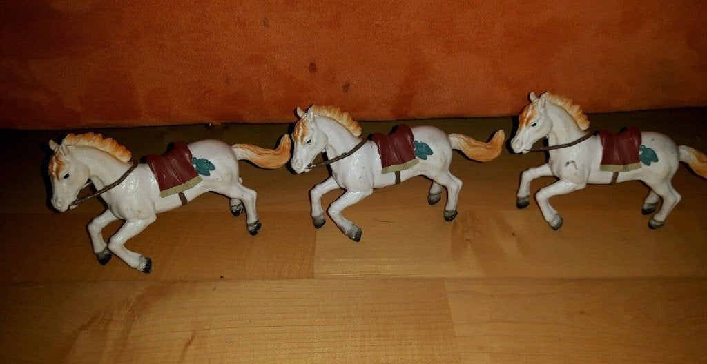 3 circuspaarden merk Simba, Ophalen of Verzenden, Gebruikt, Paard, Beeldje of Figuurtje