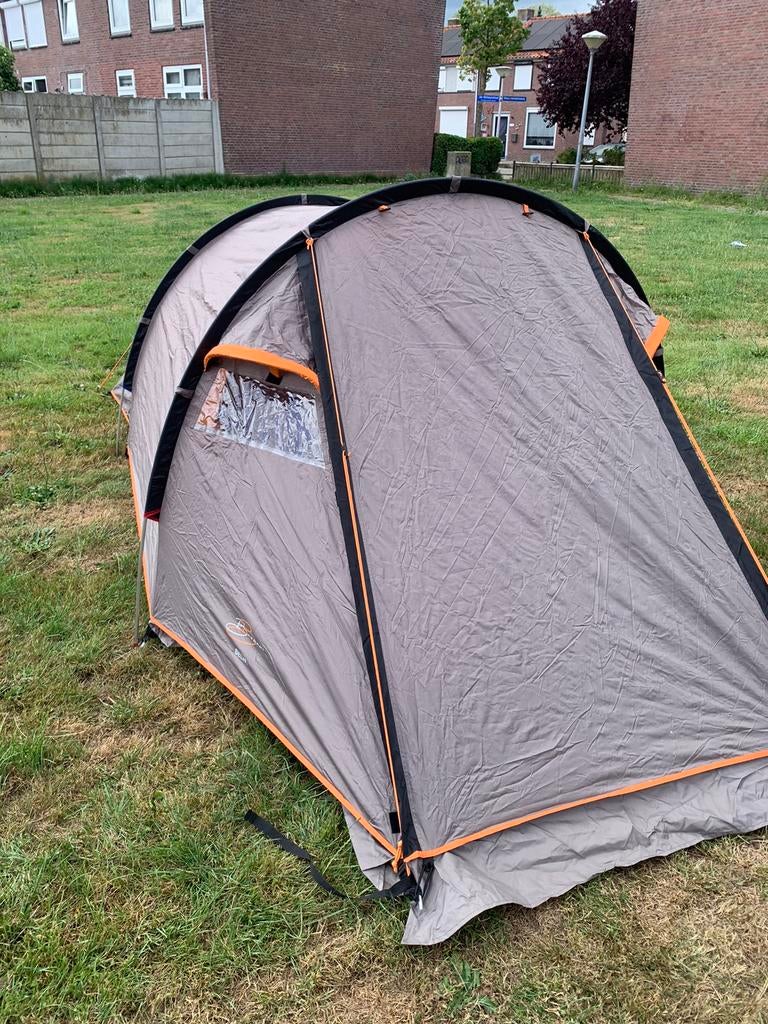 Bardani lichtgewicht 2-persoons tunneltent type Selva, Caravans en Kamperen, Tenten, Ophalen, Zo goed als nieuw