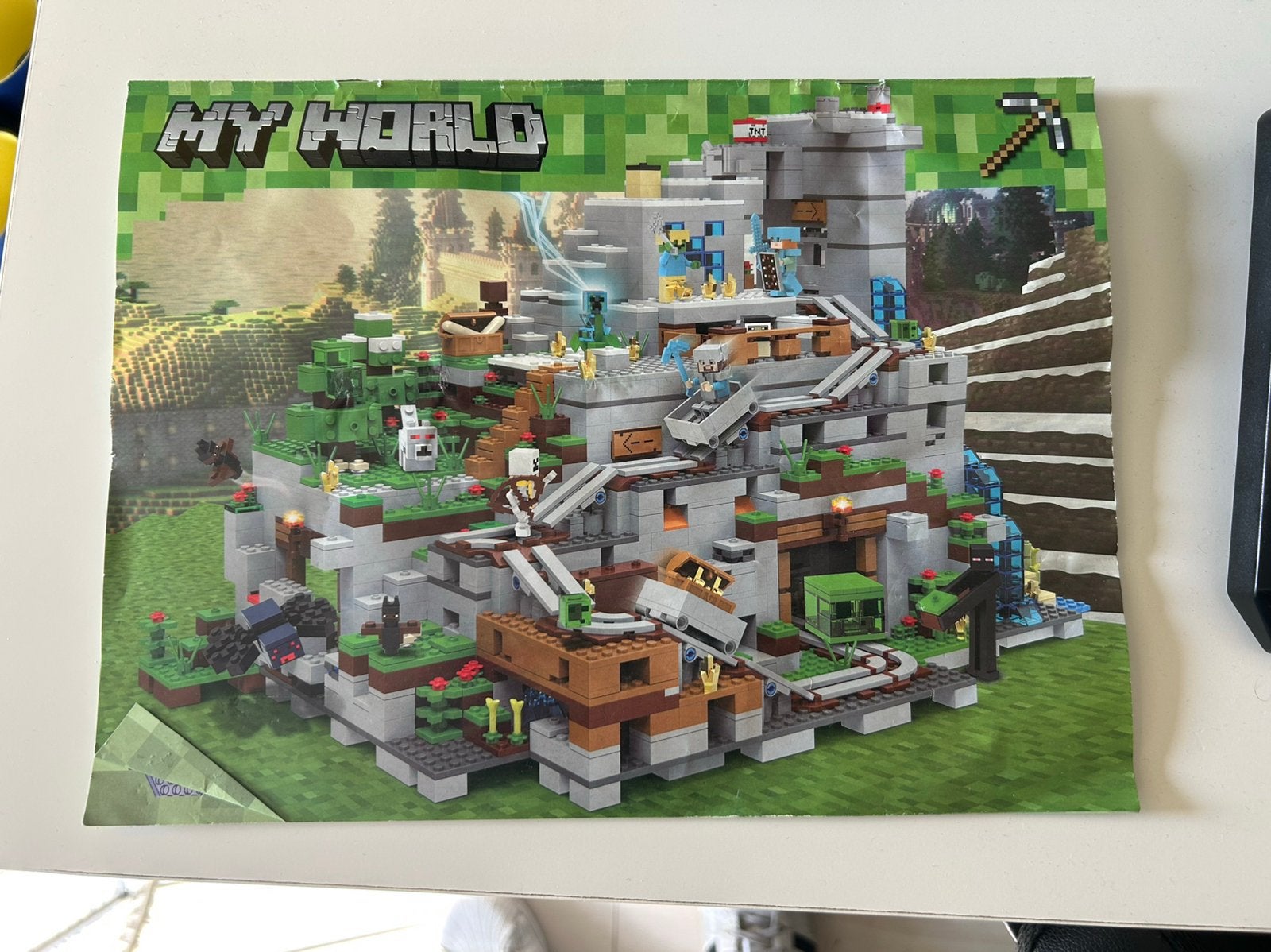 "Grot in de Bergen", compatibel met LEGO set 21137., Ophalen of Verzenden, Zo goed als nieuw