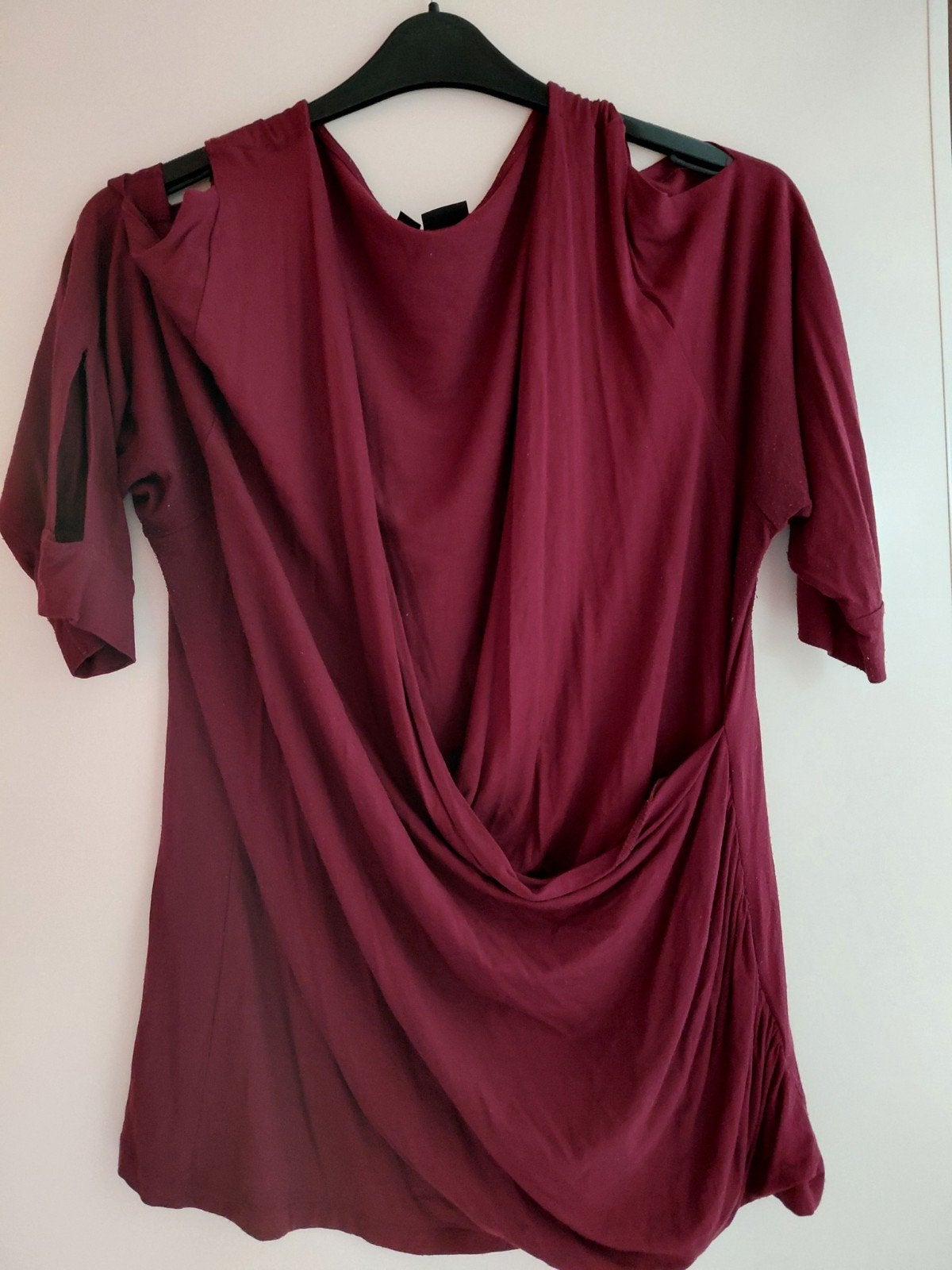 Bordeau rode trui met halflange mouwen maat 48/50 gedragen, Ophalen of Verzenden, Gedragen, Rood, Shirt of Top