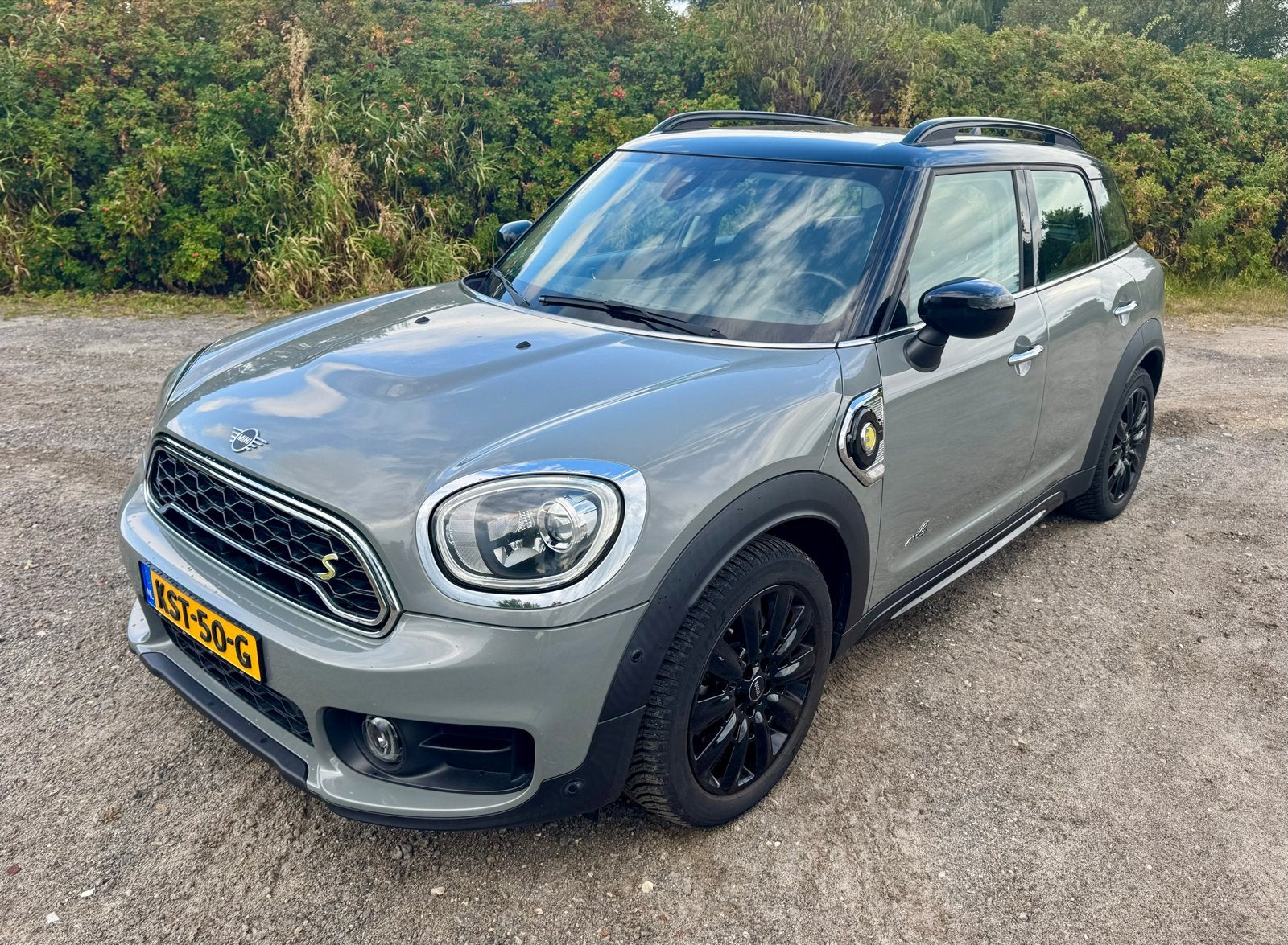 Mini Countryman 1.5 E 224pk All4 Aut. 2020 Grijs, Auto's, Automaat, 136 pk, Stoelverwarming, Plug-in hybride