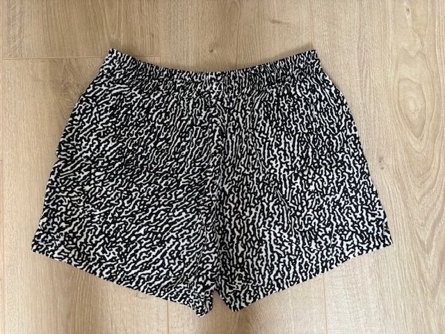 Costes short (maat S/M), Maat 38/40 (M), Kort, Zwart, Ophalen of Verzenden