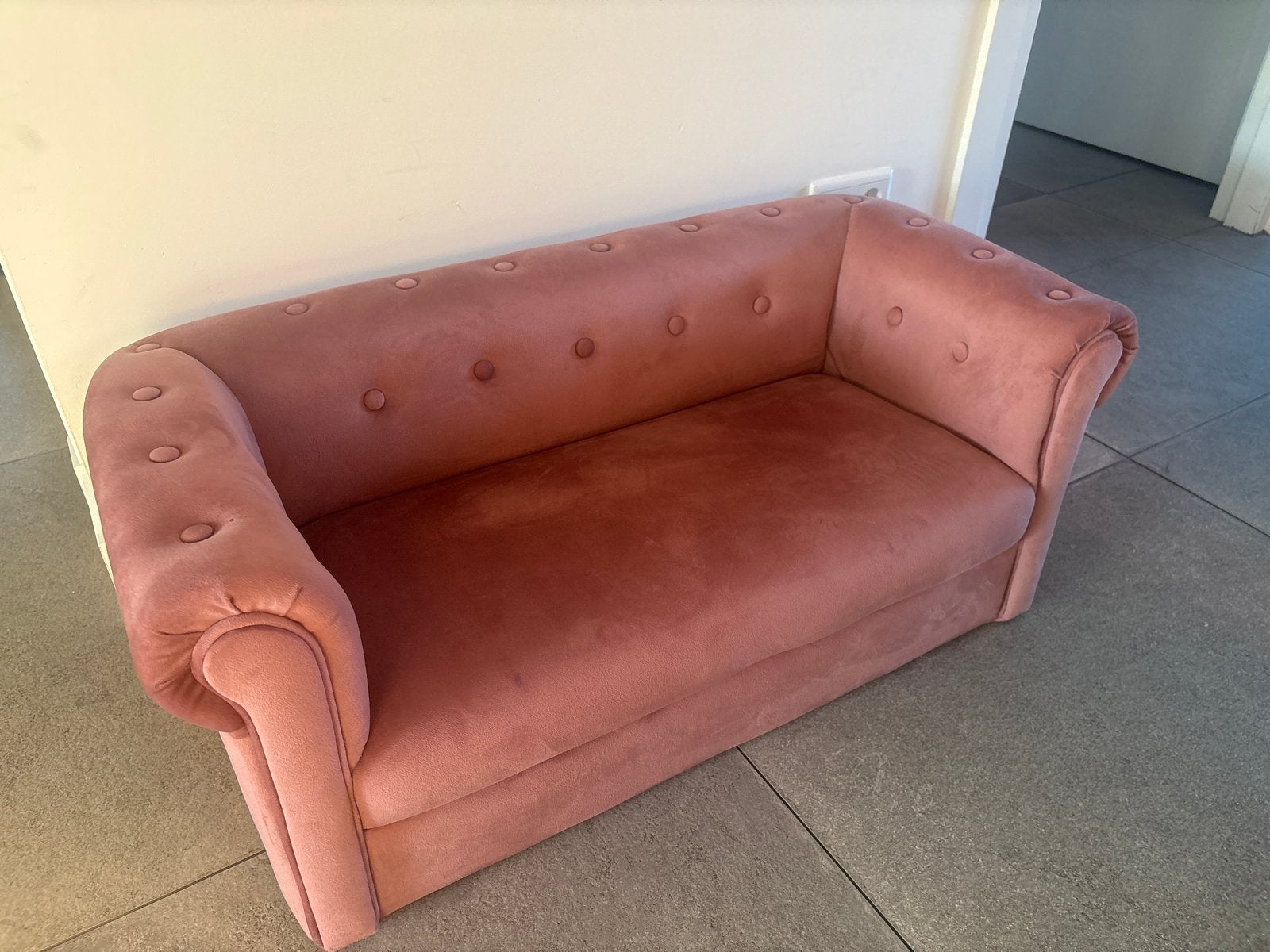 Roze fluwelen kinderbankje zitting is 23cm hoog, Huis en Inrichting, Ophalen, Overige maten, Minder dan 75 cm, Zo goed als nieuw