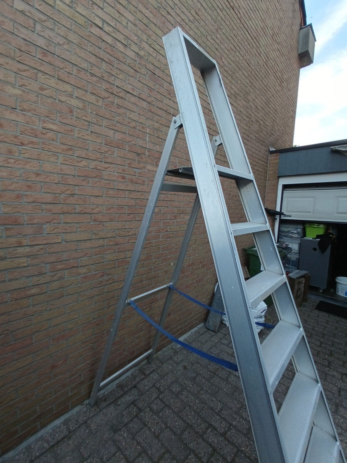 solide professionele kwaliteit trap, Ophalen, Zo goed als nieuw, Trap, Minder dan 2 meter