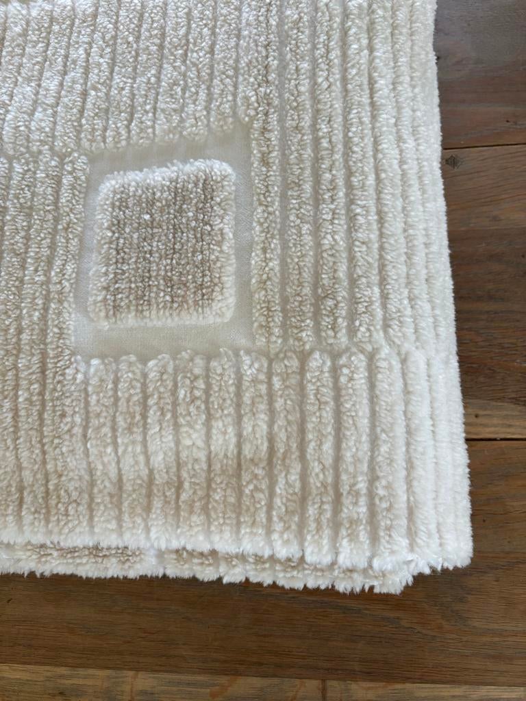 Sprei met reliëf patroon, Gebruikt, Beige, Tweepersoons, Ophalen of Verzenden