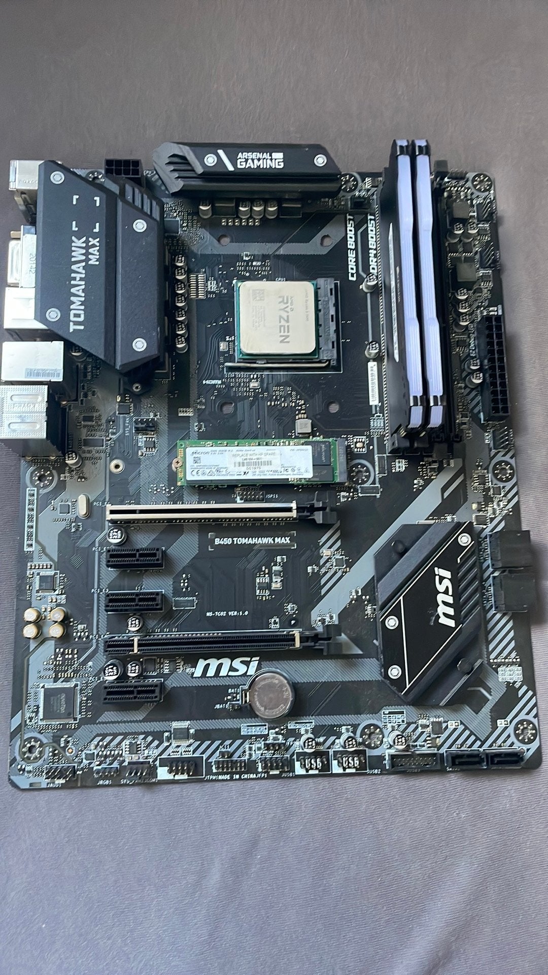 Complete moederbord set (16gb ram,ryzen 5 1600,deels defect), Computers en Software, Ophalen of Verzenden, Zo goed als nieuw, AMD