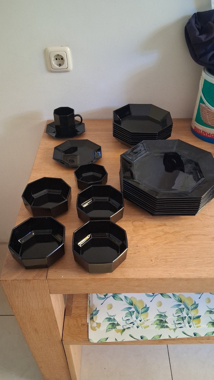 Luminarc servies zwart vintage minimaal 8 delig, Ophalen, Bord(en), Overige stijlen, Glas