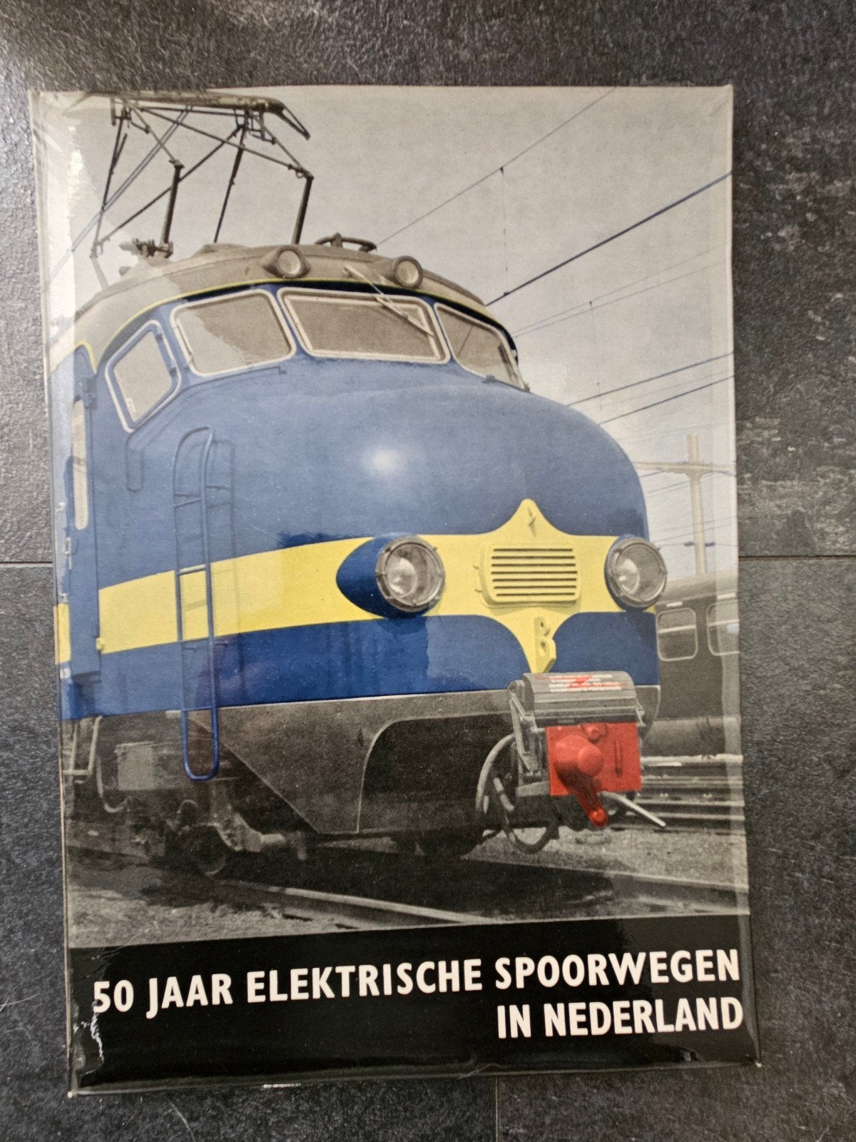 50 Jaar Elektrische Spoorwegen in Nederland Jubileumboek, Ophalen of Verzenden, Zo goed als nieuw, Ir. H.A.E. de Vos tot Nederveen Cappel