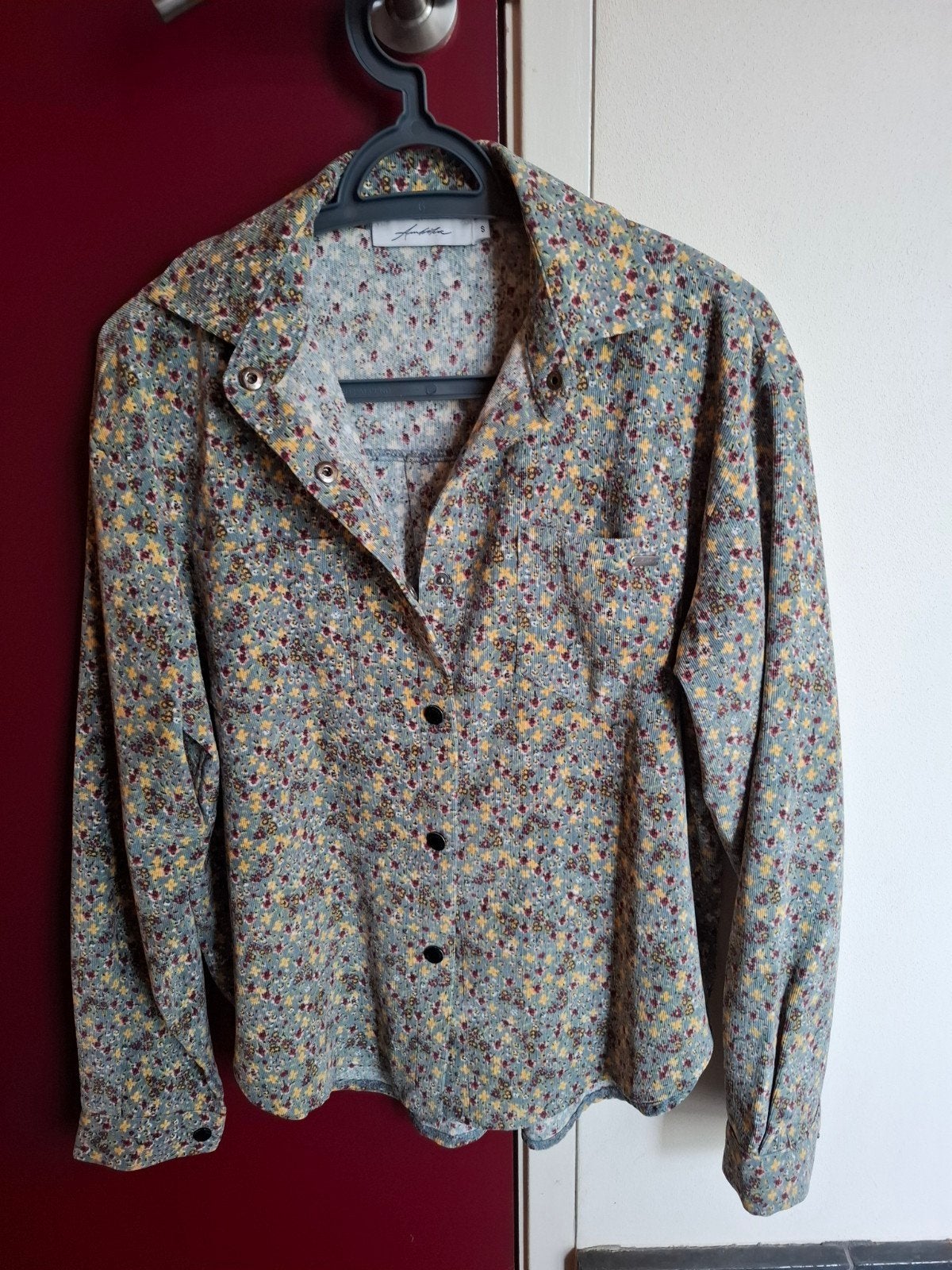 Ambika blouse met bloemenprint en drukknopen, maat S, Ophalen of Verzenden, Zo goed als nieuw, Maat 36 (S), Ambika