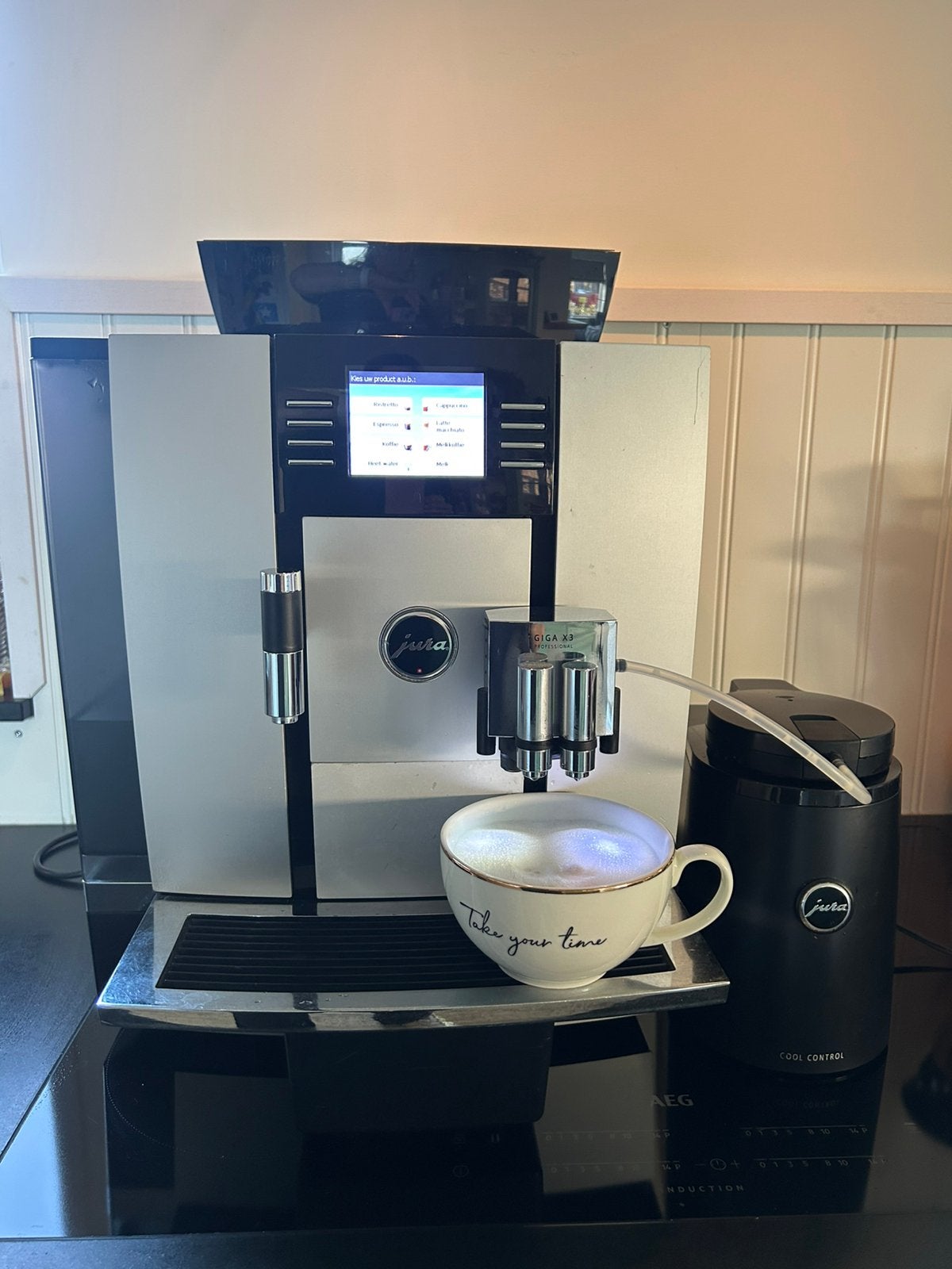Jura GIGA X3 Professional + Cool Control melkkoeler, 10 kopjes of meer, Ophalen, Koffiemachine, Koffiebonen