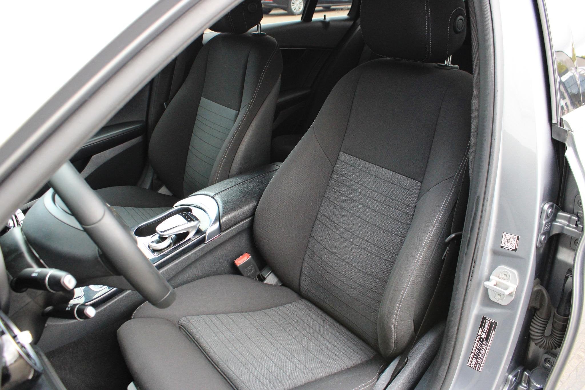 Mercedes-Benz C-Klasse 180 LED | Parkeersensoren | Cruisecon, Auto's, Mercedes-Benz, Gebruikt, Handgeschakeld, Bluetooth, Sedan