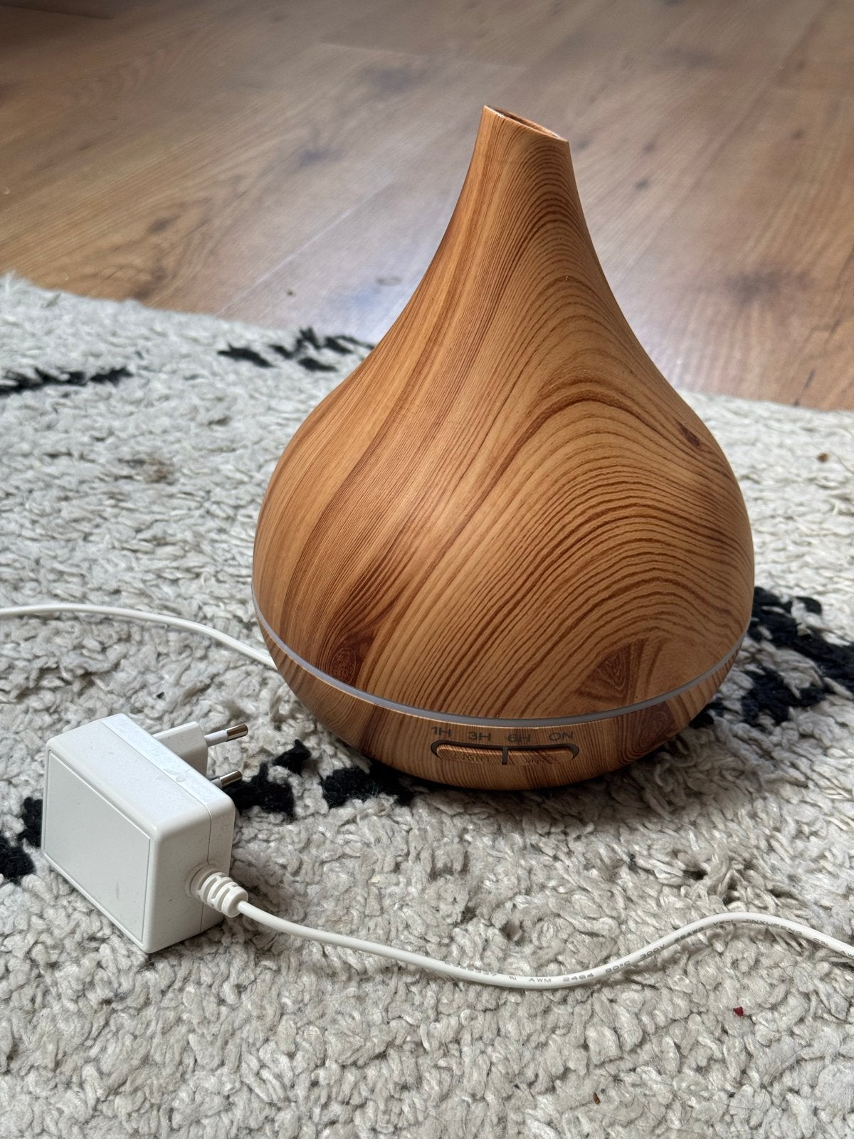 Aroma Diffuser met Houtnerf Design van Geurwolkje, Ophalen, Zo goed als nieuw