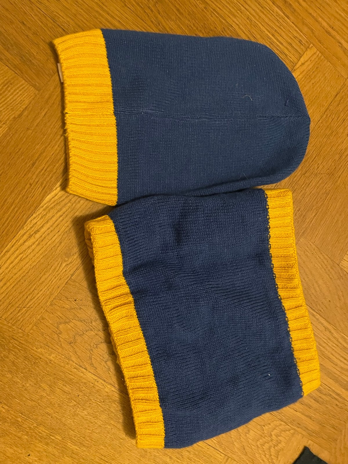 Hema muts en sjaal setje blauw/geel maat 134/164, 134 t/m 140, Setje, Jongen of Meisje, Ophalen of Verzenden