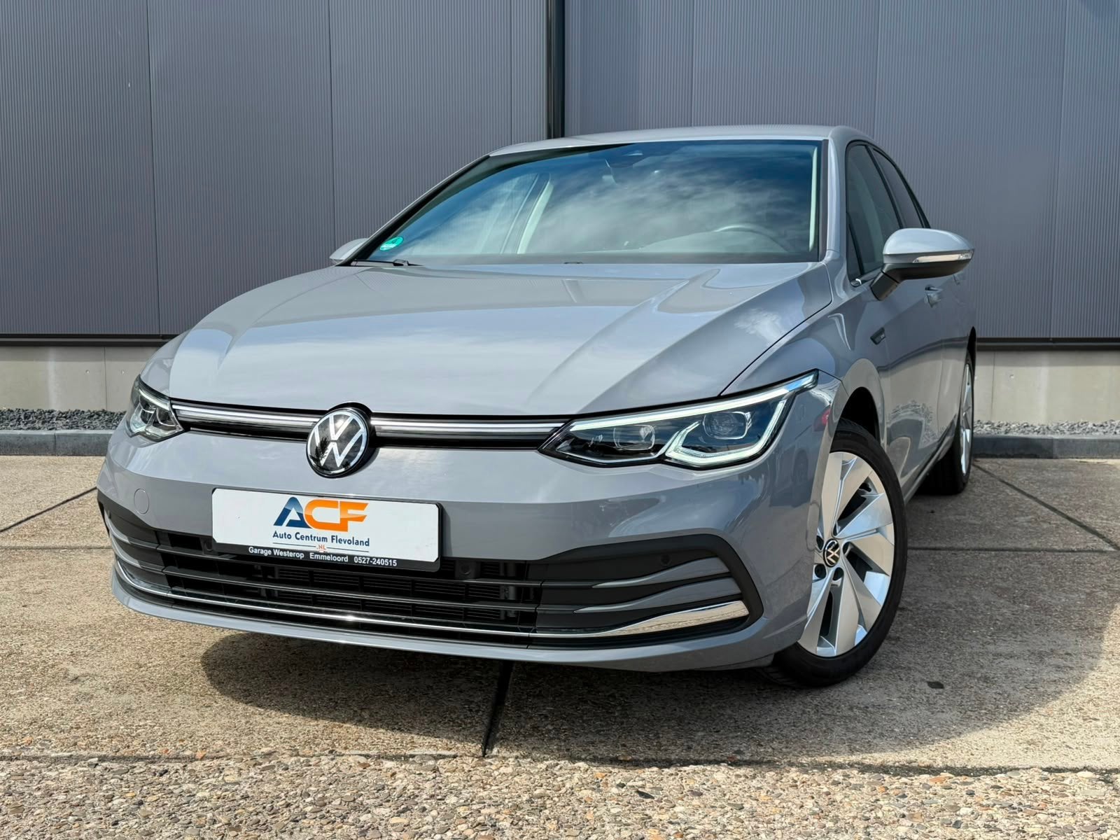 Volkswagen Golf 1.5 TSI Style DSG NARDOGREY camera navigatie, Zwart, Alcantara, 151 pk, Bedrijf