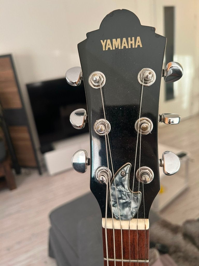 Yamaha AES-500 Met Koffer!, Muziek en Instrumenten, Snaarinstrumenten | Gitaren | Elektrisch, Ophalen, Zo goed als nieuw, Solid body