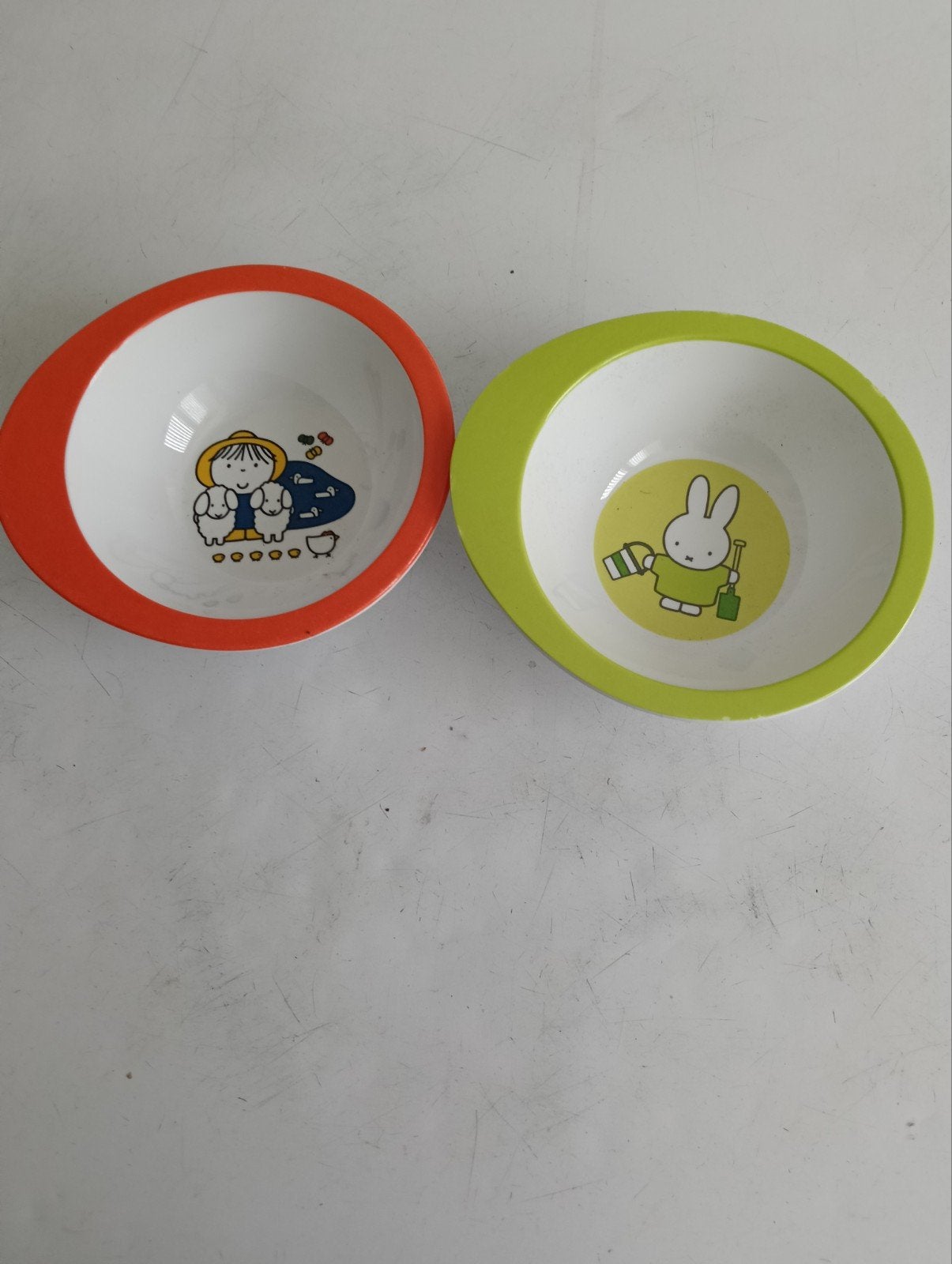 2 kommetjes, Ophalen of Verzenden, Aardewerk, Overige stijlen, Kom(men)