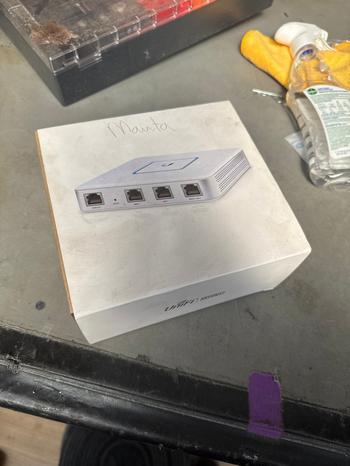 Ubiquiti UniFi Security Gateway (USG) Router, Ophalen of Verzenden, Zo goed als nieuw, Router