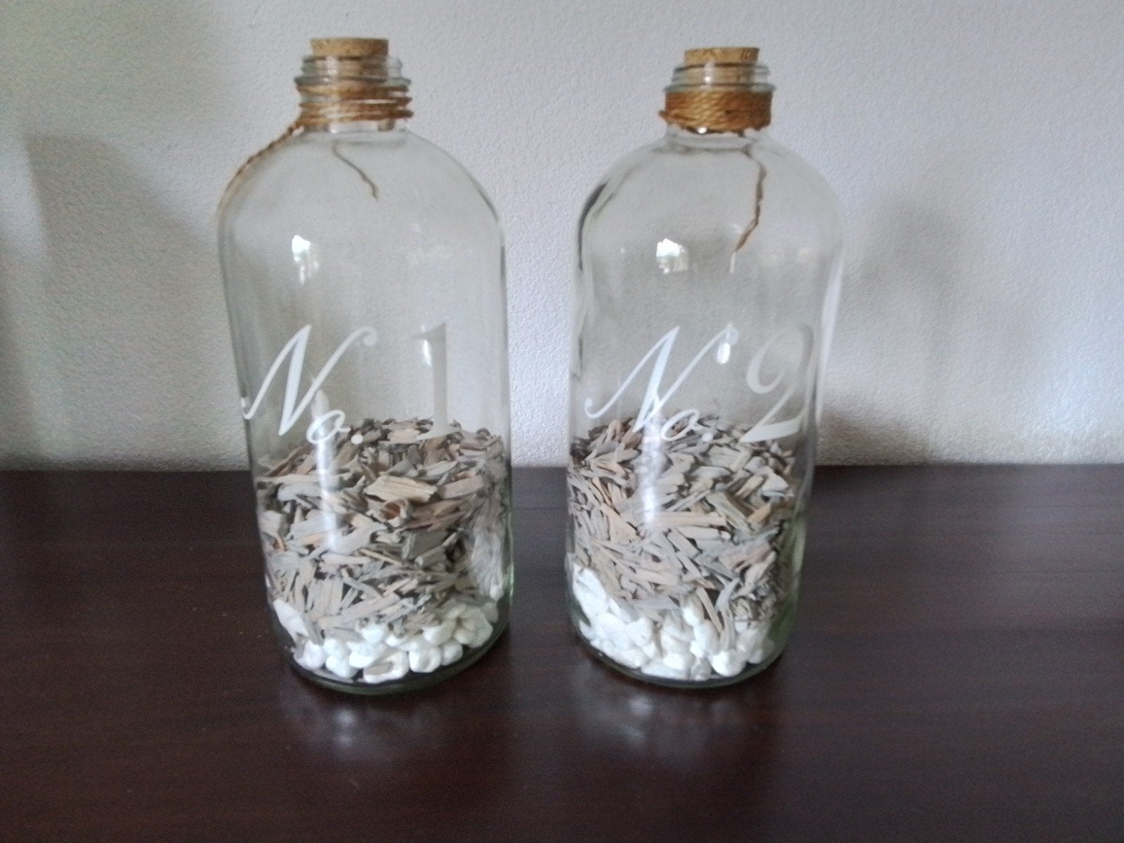 Set van twee decoratieve glazen flessen, Glas, Ophalen, Zo goed als nieuw