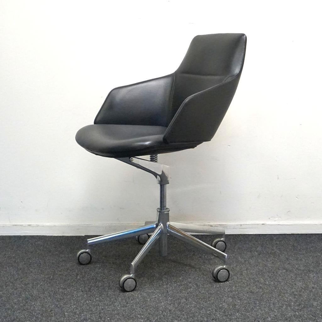 Arper Aston Design Stoelen | Verrijdbaar | Zwart Leer, Huis en Inrichting, Gebruikt, -, Zwart, -