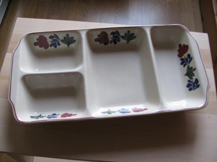 Boerenbont snackschaal / 4-vakschaal Boerenbond, Huis en Inrichting, Keuken | Servies, Gebruikt, Landelijk/Boerenbont, Ophalen of Verzenden