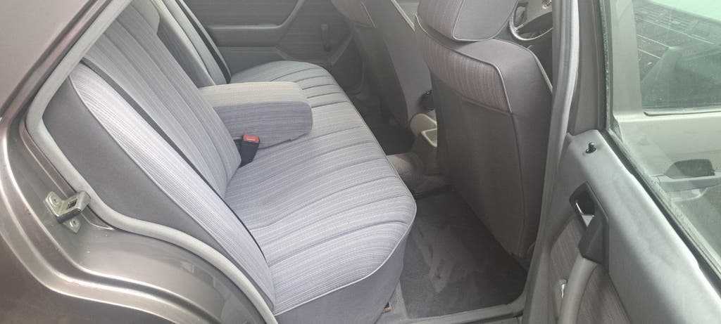 MERCEDES BENZ 200 E W124, foto 8
