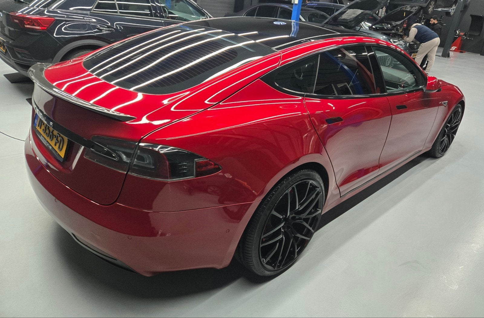 Tesla Model S 90D 2016 Rood MCU2 Free supercharge SOH 91%, Auto's, Tesla, Automaat, Zwart, 110 €/maand, Model S