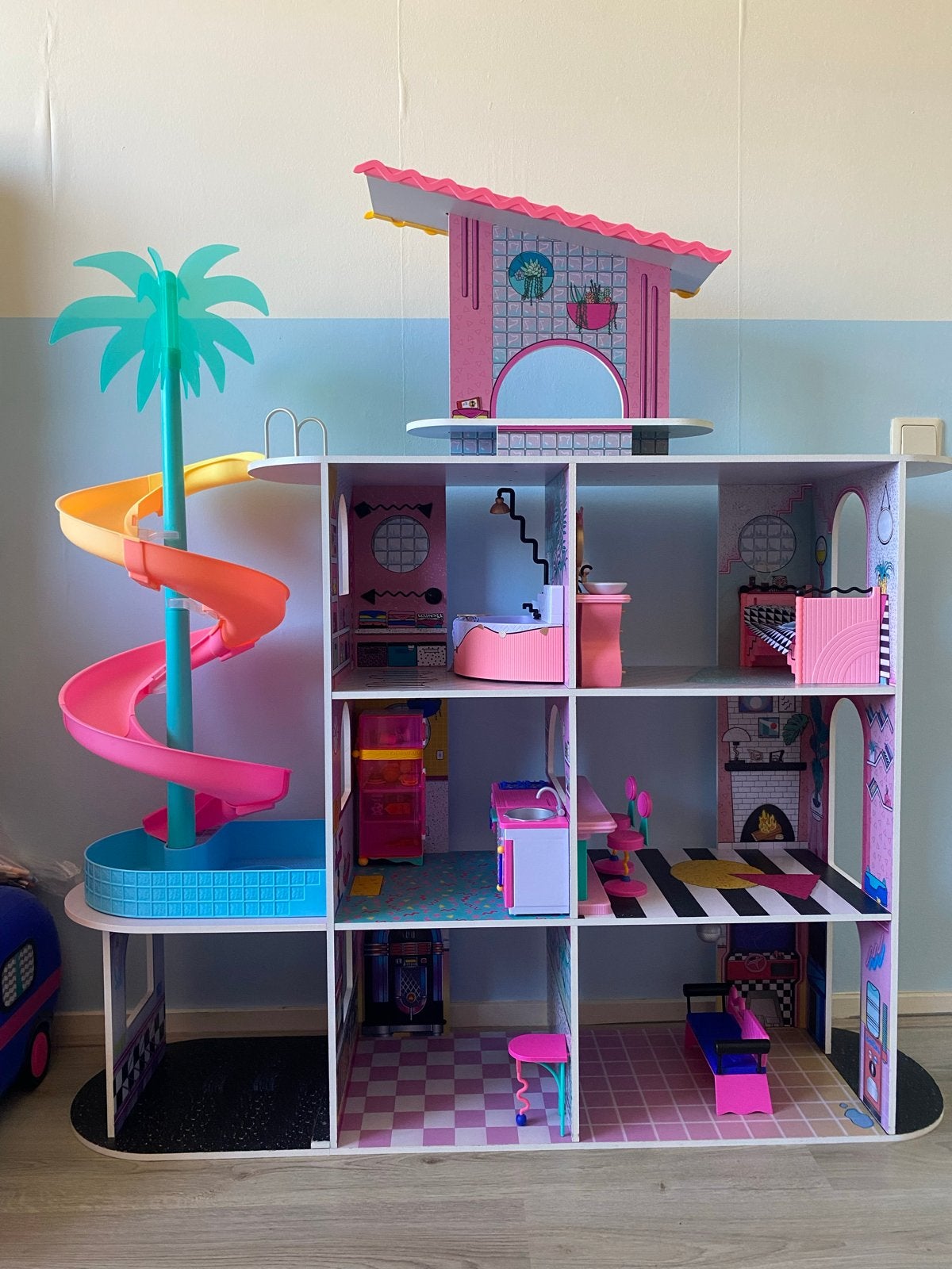 L.O.L. Surprise! OMG Huis, Kinderen en Baby's, Ophalen, Zo goed als nieuw, Poppenhuis