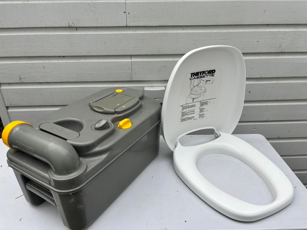 Thetford C200 Bril + afvaltank toilet caravan of camper, Caravans en Kamperen, Caravan accessoires, Ophalen, Gebruikt