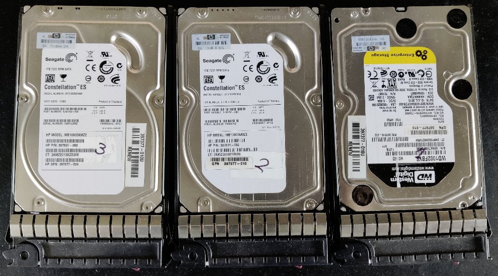 Div 1024GB SATA disk voor een proliant server incl caddy 8-6, Computers en Software, Harde schijven, Ophalen of Verzenden, Gebruikt