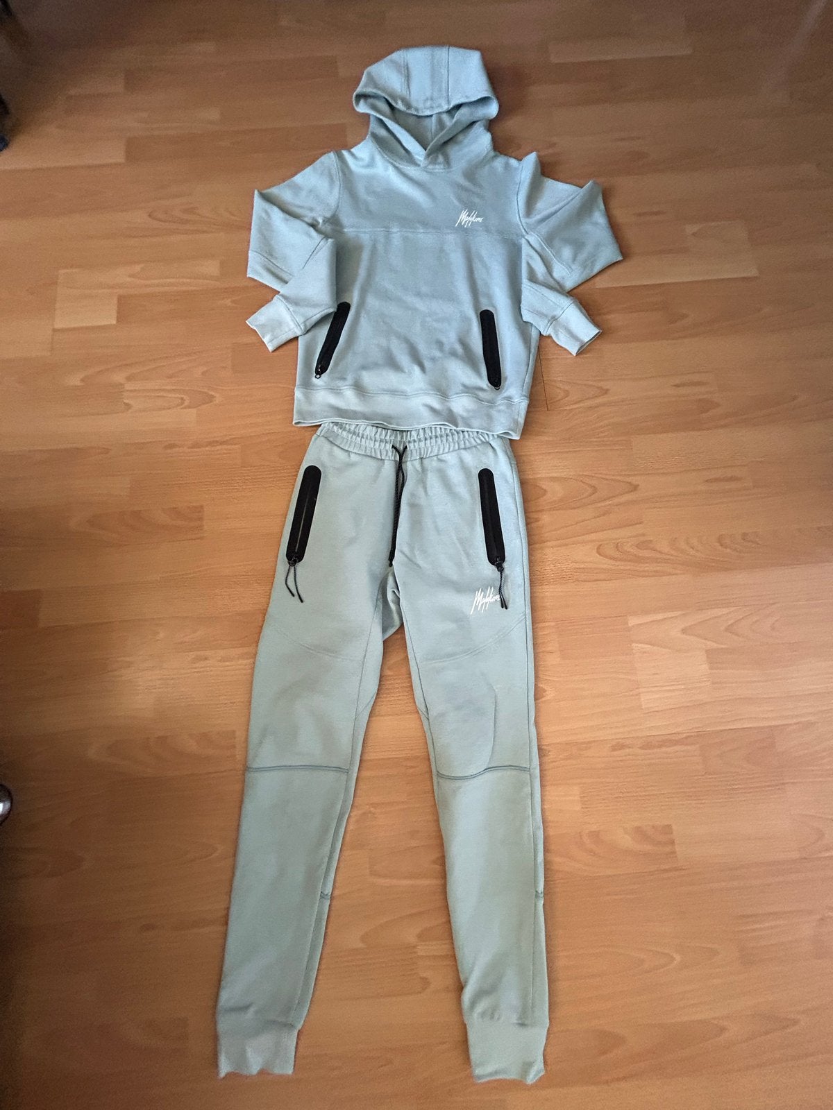 Malelions trainingspak XS - Zo goed als nieuw, Ophalen of Verzenden, Gedragen, Overige kleuren, Overige jeansmaten