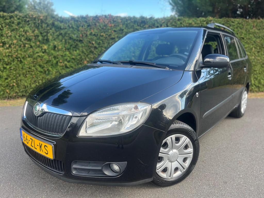 Skoda Fabia Combi 1.6-16V Ambiente NIEUWE-APK AIRCO STATION, Auto's, Voorwielaandrijving, 450 kg, Gebruikt, 4 cilinders