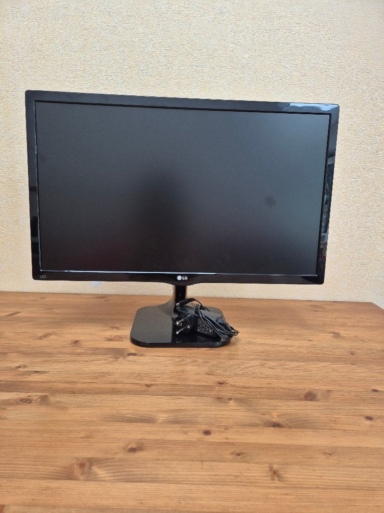 LG 24M47VQ-P Monitor 24 inch, Ophalen, Full HD, 24 inch, Zo goed als nieuw