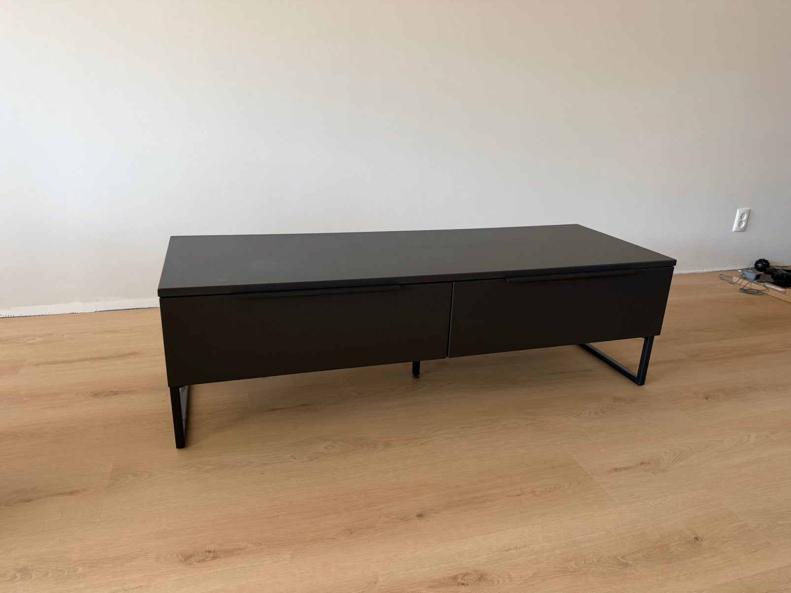 TV meubel zwart 140 cm breed, Ophalen, 100 tot 150 cm, Zo goed als nieuw, Minder dan 100 cm