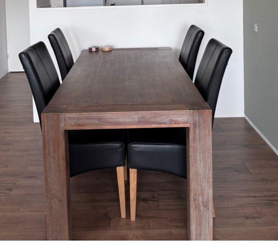 4 houten stoelen met zwart lederen bekleding, Huis en Inrichting, Tafels | Eettafels, Ophalen of Verzenden, Gebruikt, Vier personen