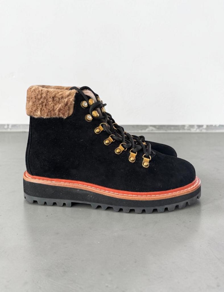 Coccinelle enkellaarzen boots zwart suede fur maat 39 hiking, Zwart, Lage of Enkellaarzen, Ophalen of Verzenden, Zo goed als nieuw