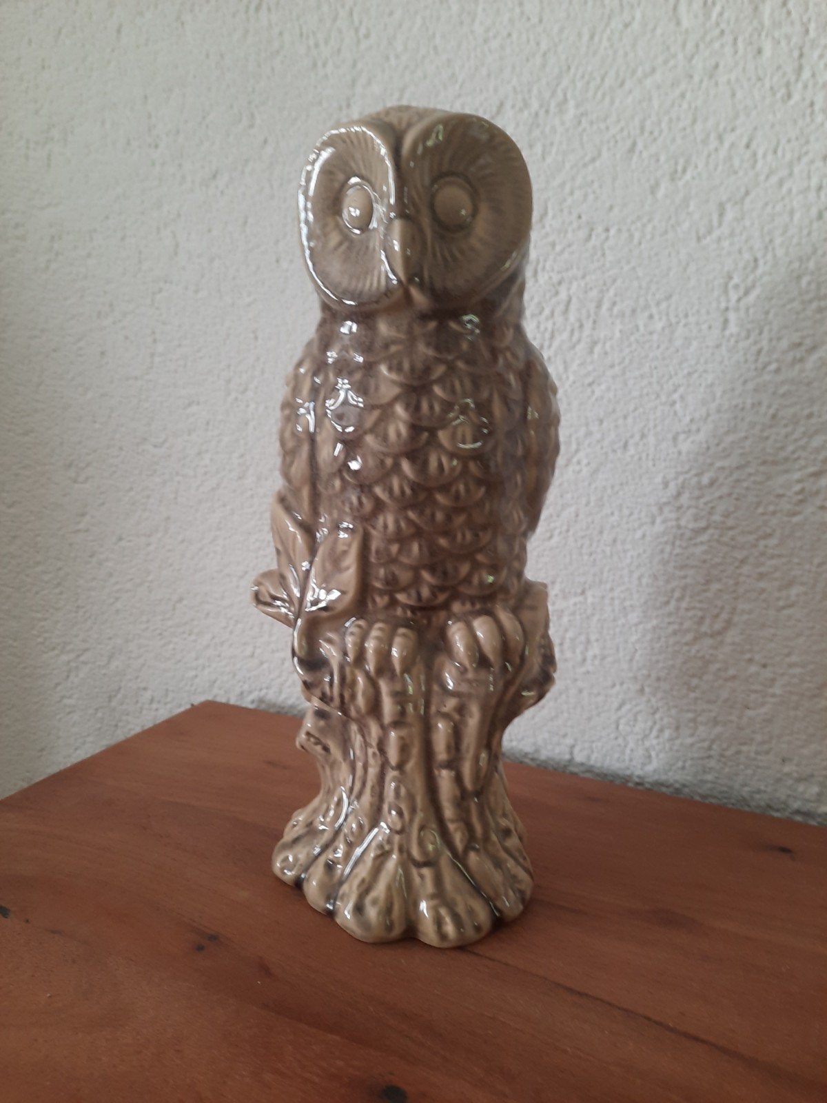 Aardewerk Uil Beeldje - Decoratieve Uil op Boomstronk, Huis en Inrichting, Ophalen of Verzenden, Nieuw