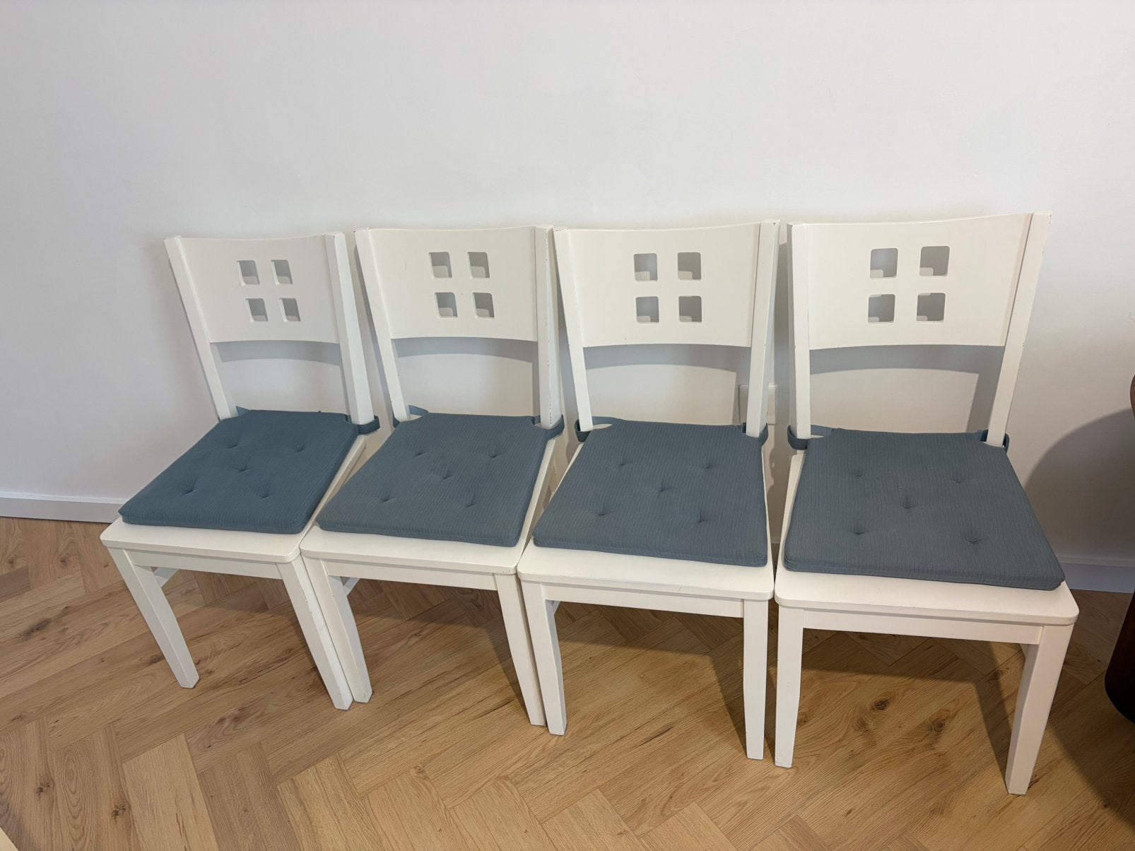 4 houten eettafel stoelen, Ophalen, 100 tot 150 cm, 50 tot 100 cm, Zo goed als nieuw
