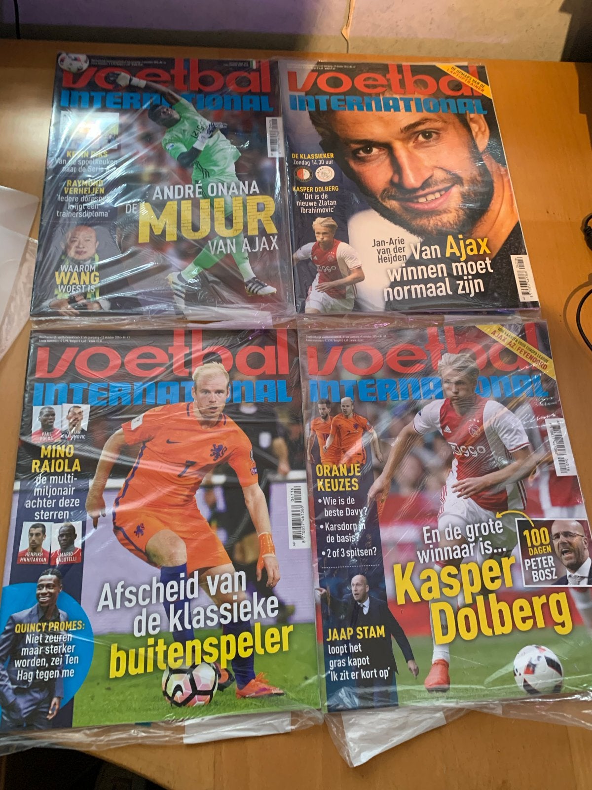 Voetbal international 2016 16 stuks nieuw in folie, Ophalen of Verzenden