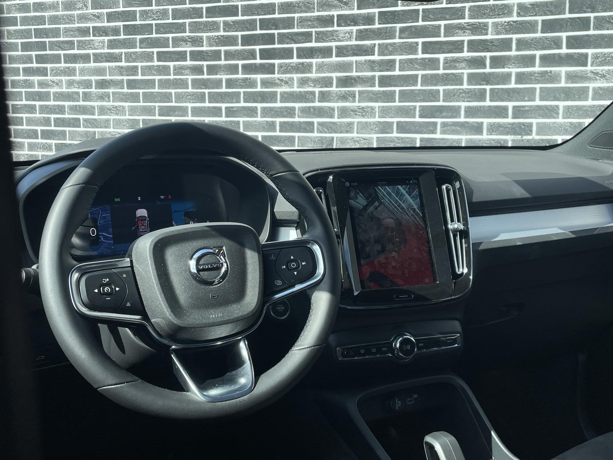 Volvo XC40 2.0 B4 Plus Black Edition | Trekhaak | Lichtmetal, Auto's, Gebruikt, Euro 6, 4 cilinders, Blauw
