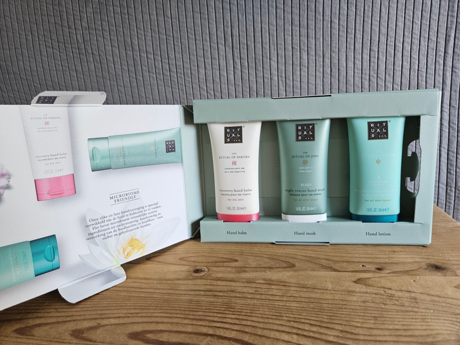 rituals giftset handverzorging (handbalm, handmask, lotion), Ophalen of Verzenden, Nieuw, Bodylotion, Crème of Olie