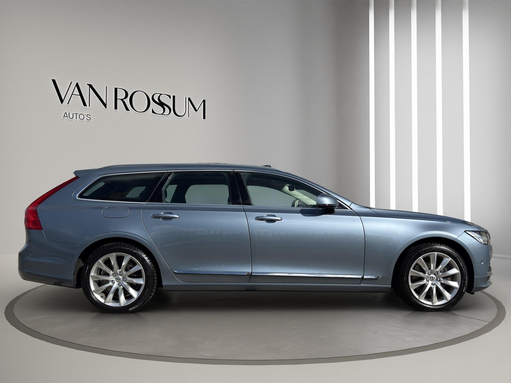 Volvo V90 2.0 T8 AWD Inscription | Pano | Leder | Android |, Auto's, Automaat, Euro 6, 4 cilinders, 1969 cc