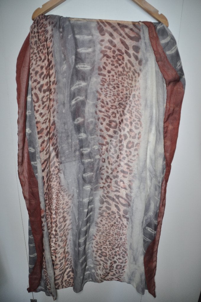 FF89 Sjaal bruin grijs tinten, Ophalen of Verzenden, Zo goed als nieuw, Maat 46/48 (XL) of groter, Sjaal
