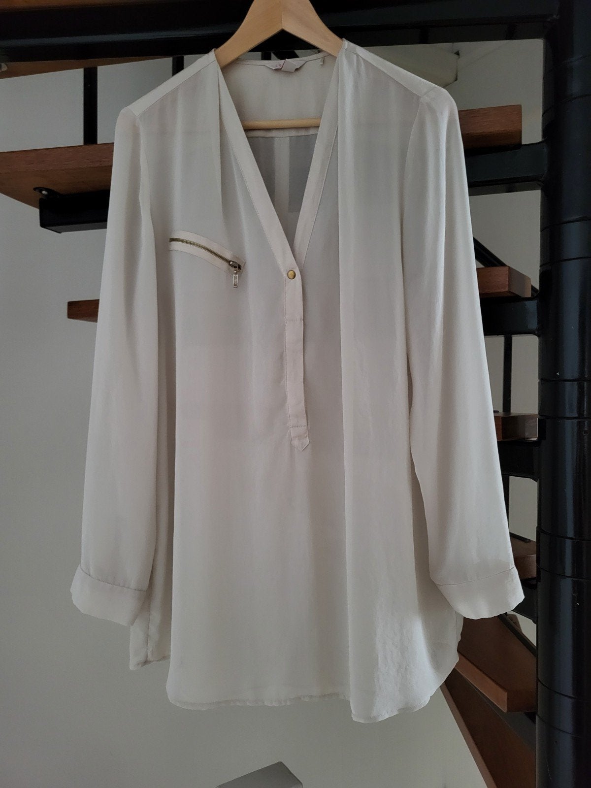 Esprit blouse met ritsdetail - Maat 42, Beige, Maat 42/44 (L), Ophalen of Verzenden, Zo goed als nieuw