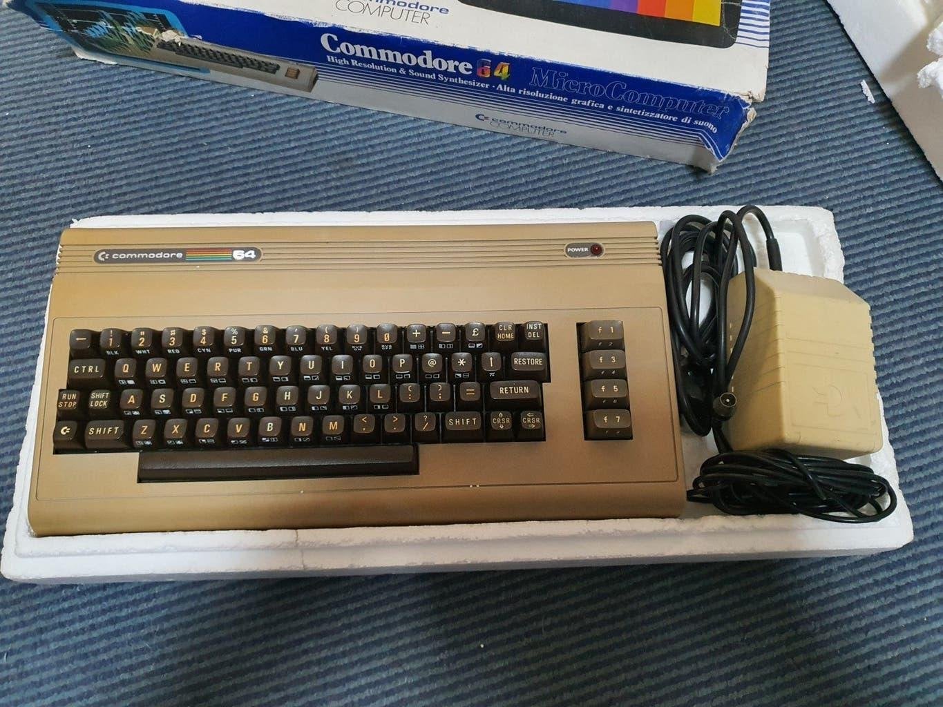 Commodore 64 MicroComputer met doos en handleiding, Computers en Software, Ophalen of Verzenden, Commodore