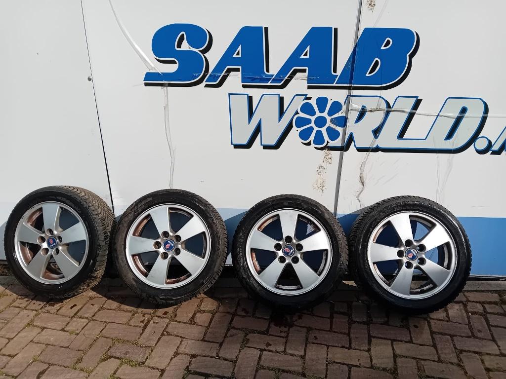 Velgensets met winter- of zomerbanden verschillende Saabs, Ophalen, Gebruikt, 15 inch, Banden en Velgen