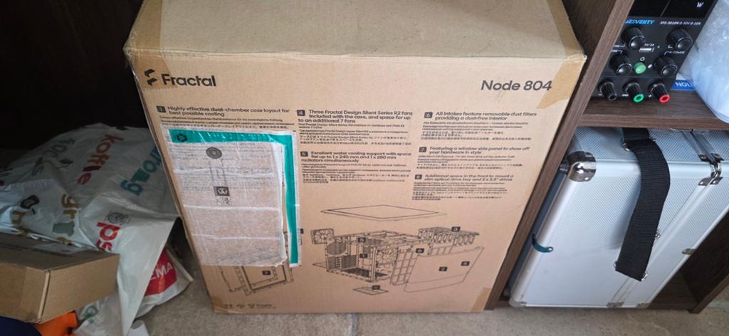 Fractal Design Node 804 Micro-ATX Behuizing, Ophalen, Zo goed als nieuw