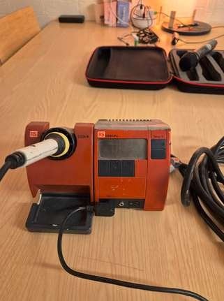Soldeerstation RS DS50-R en DS50-PU - Werkend, Gebruikt, Info@rs.eu, Ophalen of Verzenden, RS