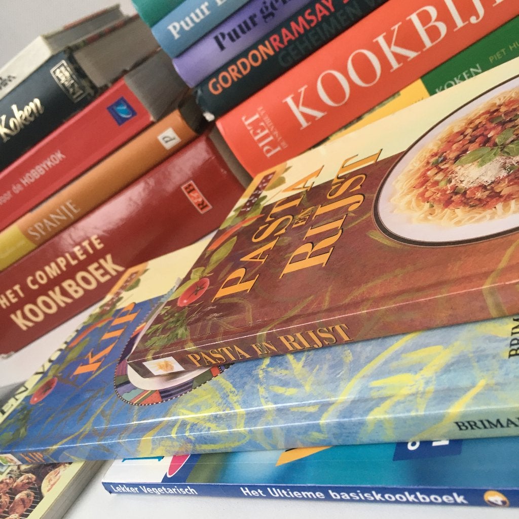 Pascale Naessens Piet Huysentruyt Gordon Ramsay Maria May..., Boeken, Ophalen, Pascale Naessens, Gezond koken, Tapas, Hapjes en Dim Sum
